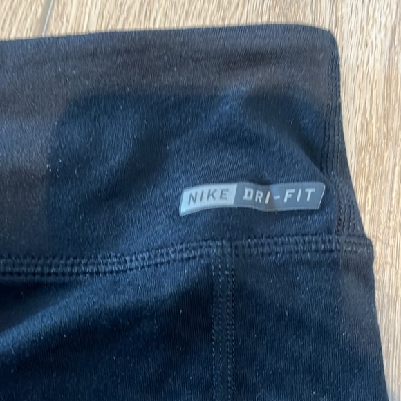 Hurley X Nike DRY FIT shorts - Picture 5 of 7